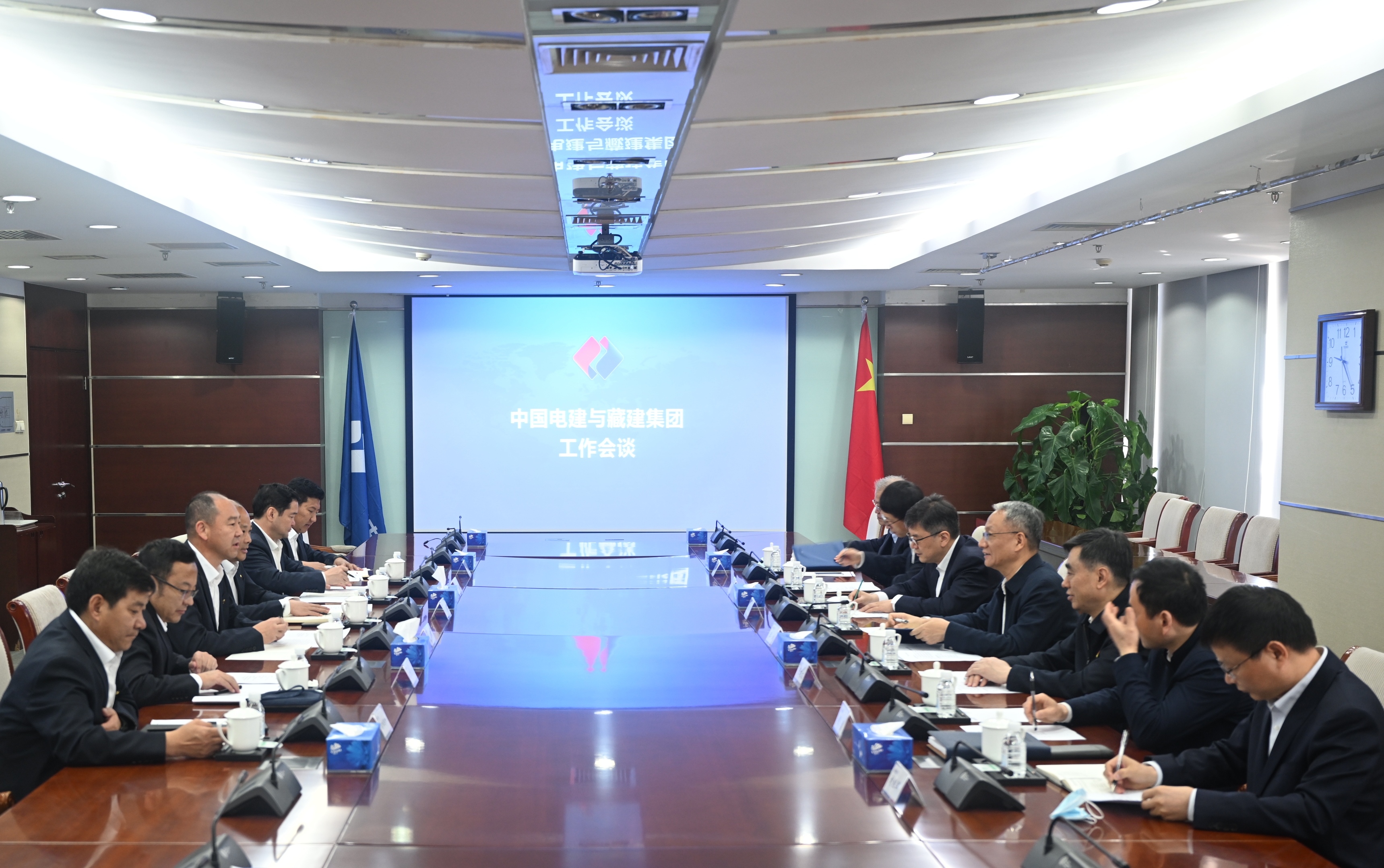 20230425_莊存?zhèn)ヒ恍邪菰L中國電建.jpg