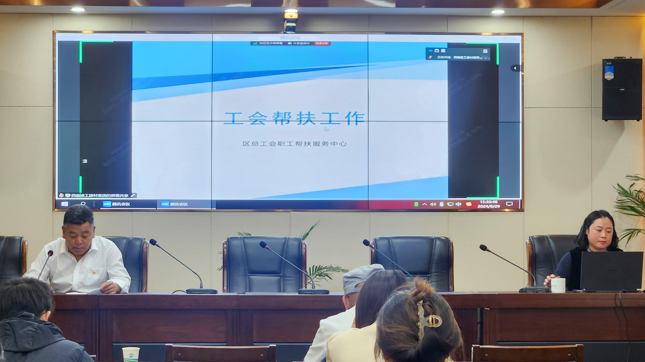手機(jī)照片.JPG